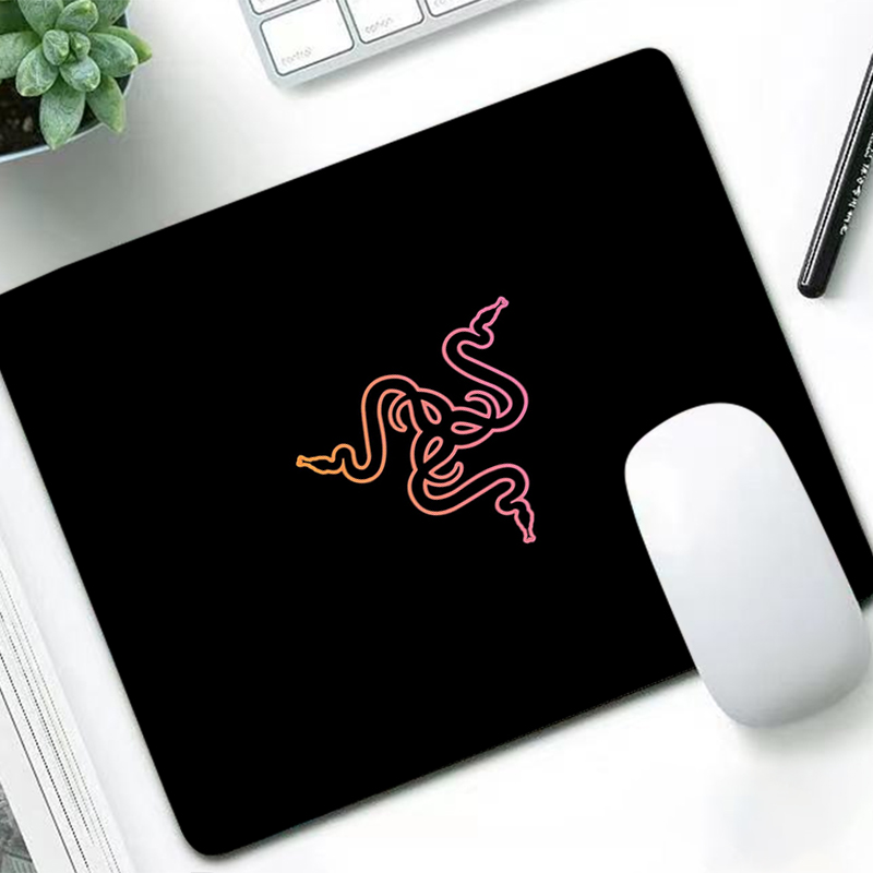 Razer Luxury Mouse Pad Anime G – Gaming Accessories Laptop recenzja i cena